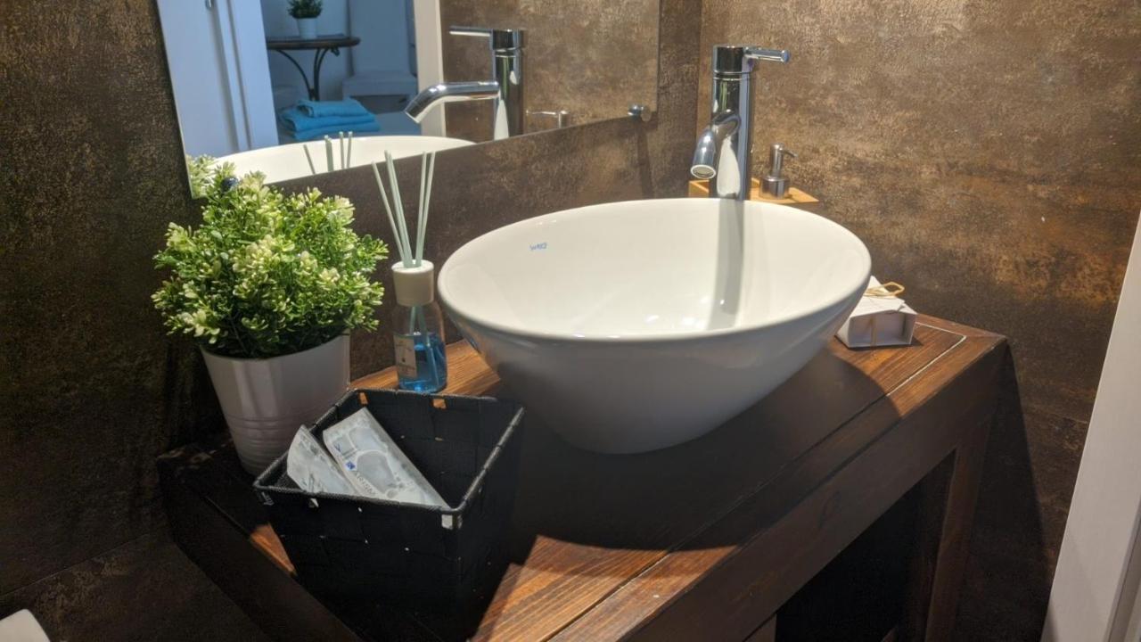 Living Cagliari Bed & Breakfast Dış mekan fotoğraf